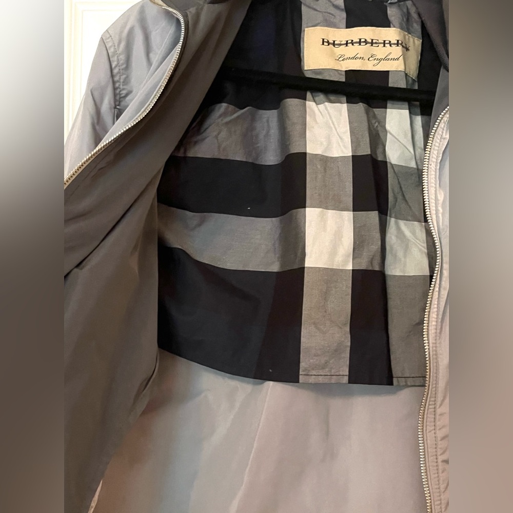 Burberry Light Jacket - Picture 3 of 6